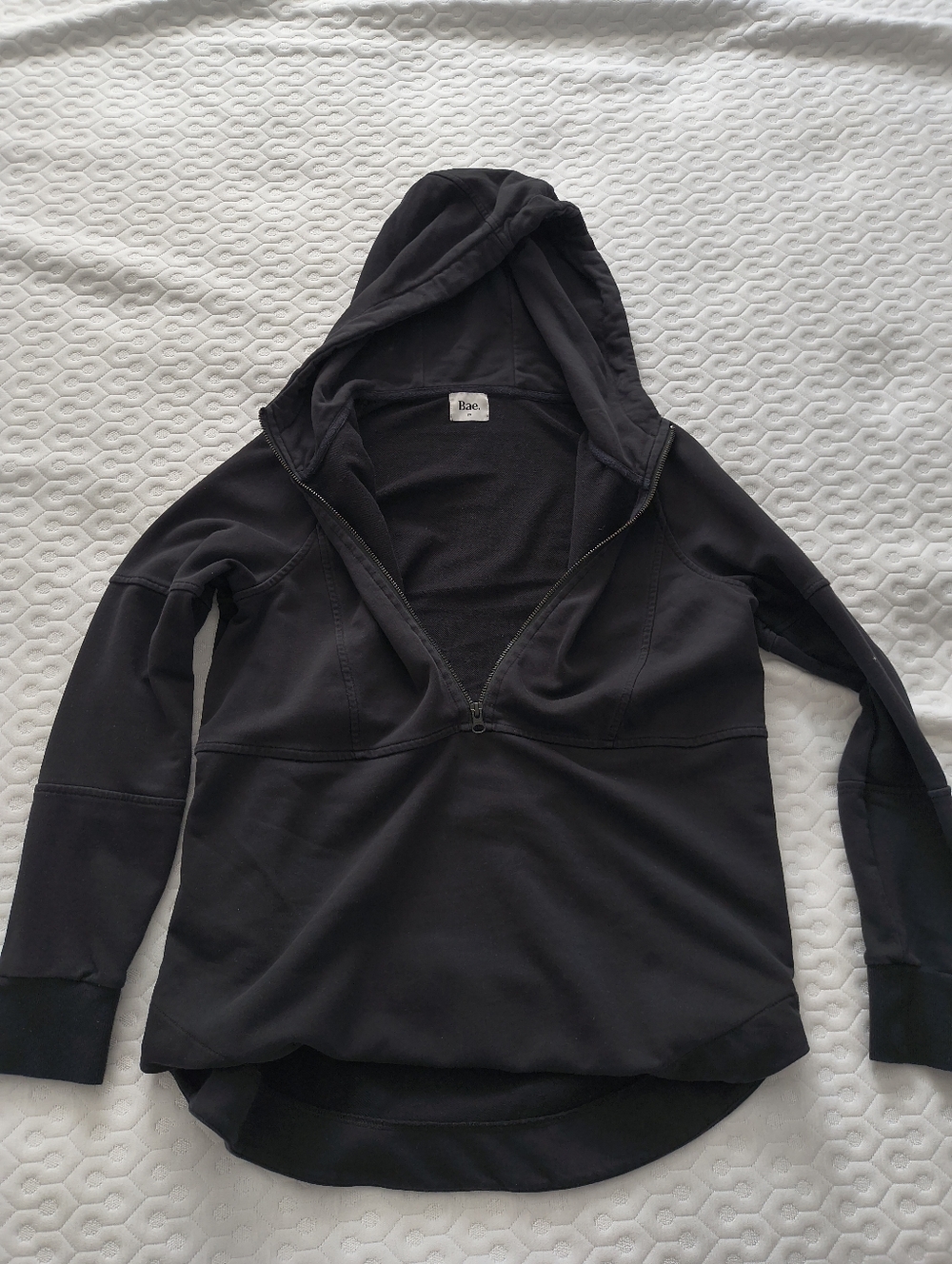 Bae maternity/breastfeeding sweater, XS